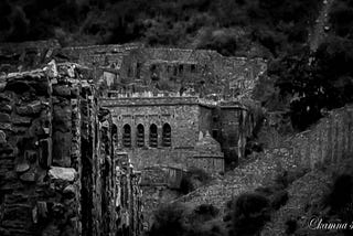 MOST HAUNTED PLACE IN INDIA: BHANGARH FORT