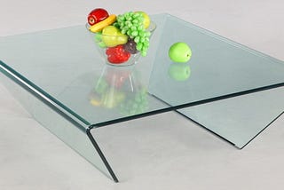 5 Reasons to Love Transparent Furniture (with pic.)