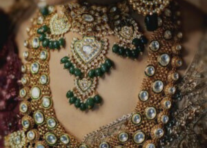 Why Kundan Jewellery is the Perfect Blend of Tradition and Elegance