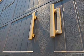 3 Ideas to Quickly Spruce Up Your Garage Doors