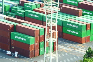 Default container names in Docker