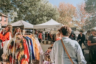 Bridging the Gap: How Flexi-Stores Can Help Pure Online Brands Go Omnichannel with Briskk