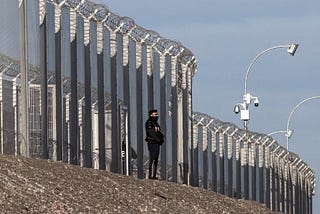 Politiques de contrôle des frontières contre stratégies de passage