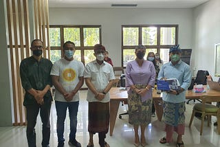 Visit DNA, Australian Ambassador Nyurat Aksara Bali in Lontar Leaf