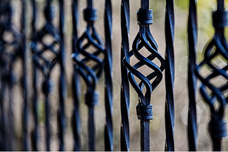 Steel or Aluminum– What’s the Best Metal Fencing Choice?