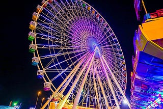 You need good company to sit in a giant wheel