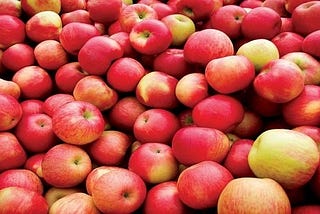 Apples are Full of Amazing Qualities