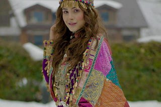 traditional dress of kashmir