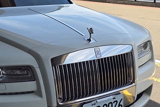 2026/05 肯驛 叫車吧 機場接送 自費升等 Rolls-Royce Ghost EWB