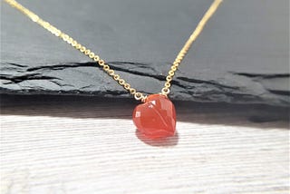 “Natural Beauty: Discover Our Carnelian Jewelry Collection”
