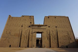 10 Most Famous Monuments Of Ancient Egypt