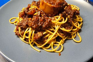 SPAGHETTONI CON L’OSSOBUCO
