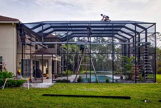 Get An Unparalleled Pool Experience with a Pool Screen Enclosure