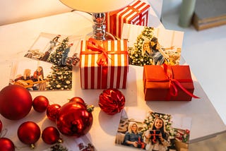 Shop Smarter This Season with Holiday Shopping Trends