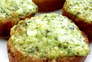 Basil Pesto Bread Rounds — Appetizers and Snacks