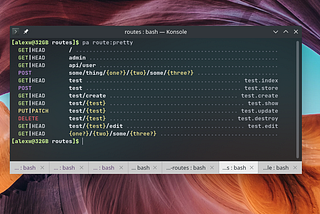 Pretty Laravel Routes in console