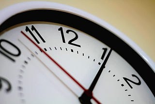 Daylight Saving Time: How time changes affect our health and simple tips to help your body adjust