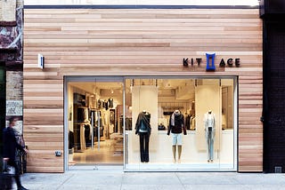 I met with the CEO of Kit and Ace, and here are my 5 key takeaways …