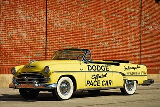 1954 Dodge Royal 500 Pace: una storia in movimento