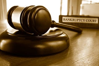 Navigating the Legal Waters : The Role of Business Transaction Lawyers