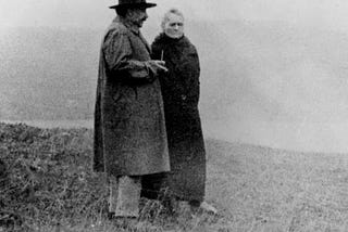 Einstein & Curie