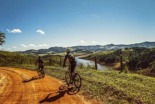 Mountain Bikes vs Road Bikes: A Look at the Key Differences