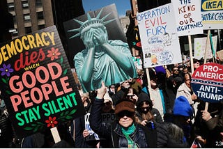 5 Ways Trump Violates the Constitution