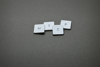 Negotiating Power: How Domain Privacy Influences Deals