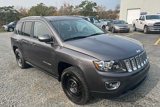 2015 Jeep Compass North 4x4 $11,900 or($139 Bi-weekly)