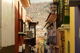 Calle Jaen in La Paz, Bolivia )).
