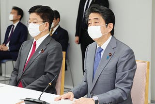 功虧「疫」簣的安倍經濟學，GDP衰退27.8%到底什麼概念？