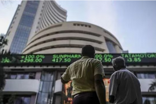 Sensex, Nifty extend losses
