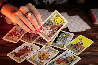 Unlocking Experiences with Oracle Card Reading