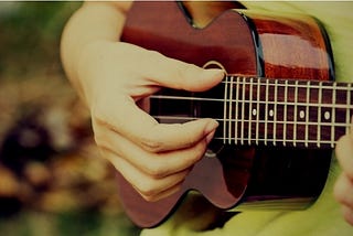 7 razões inegáveis ​​porque você deve aprender Ukulele!