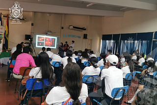 Un Día Conociendo Sobre Ciencia y Tecnología