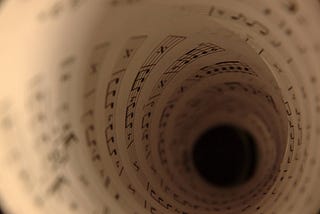Música enquanto instrumento pra viajar no tempo