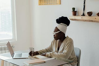 Navigating the Shift: Essential Tips on Transitioning From Student to Business Professional
