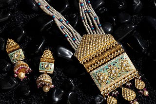 Dazzle This Navratri: 9 Timeless Gold Jewels for Every Night