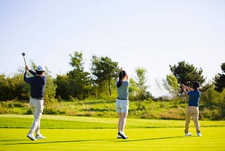 Women’s Golf Lessons in Oakville: Choosing the Right Instructor