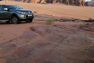 Tourist trips, Petra, Wadi Rum, Dead Sea, private cars with experts in the Stone and Communications…