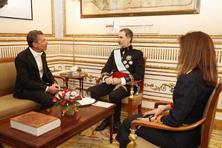 Dario Item presents Credentials to His Majesty the King