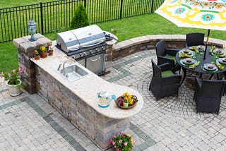 What’s the Best Stone for My Outdoor Kitchen?