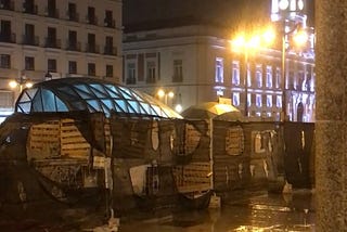 Crónica de una Mañana Gris en Madrid