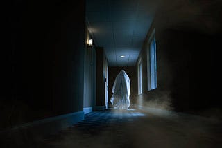 How do we spot a haunted hotel?