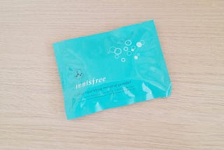 innisfree jeju sparkling mineral powder review!