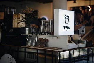 Belajar Bisnis dari Tuku Coffee: Unique Selling Point dan Strategi Kopi Susu Kekinian