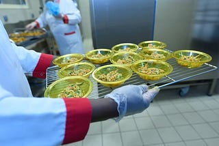 Restauration scolaire : les cinq principales têtes de liste avancent leurs pions