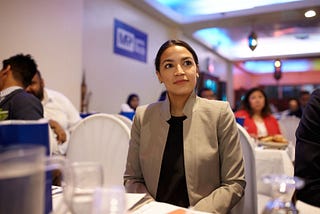 ¡Victoria! para Alexandria Ocasio-Cortez