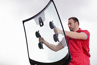 Benefits of proper and systematic installation of windshield replacement