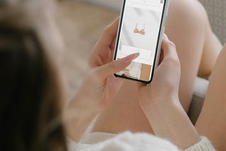 Why One-Size-Fits-All Checkouts Are Dead: The Era of AI-Powered Smart Payments 🛒💡